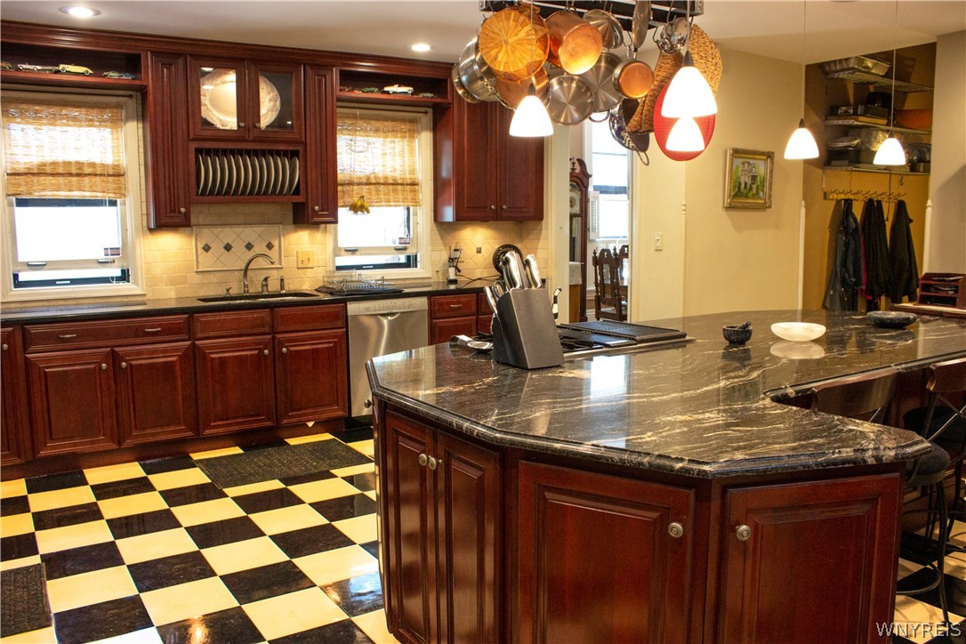 171 Bryant Street Buffalo, NY 14222 - Photo 8 of 28