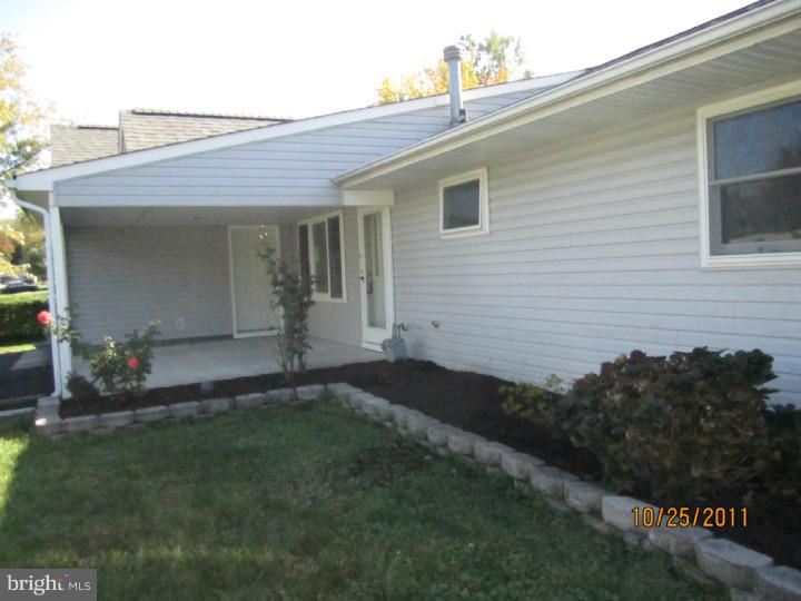 810 Chatham Road Fairless Hills, PA 19030 - Photo 21 of 23 Exterior Front