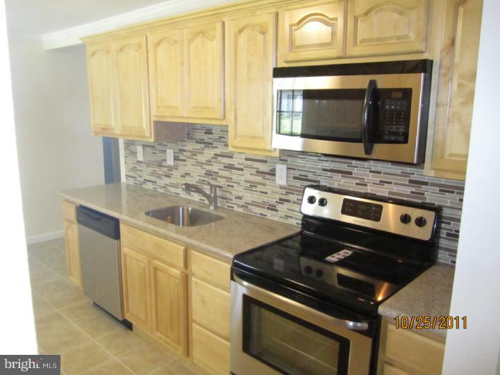 810 Chatham Road Fairless Hills, PA 19030 - Photo 5 of 23 Kitchen