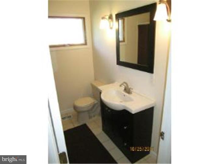 810 Chatham Road Fairless Hills, PA 19030 - Photo 7 of 23 Bathroom