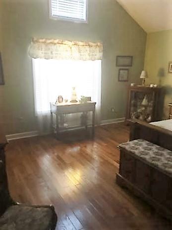 3797 Summitville Road Manchester, TN 37355 - Photo 3 of 10 a living room with furniture and a window