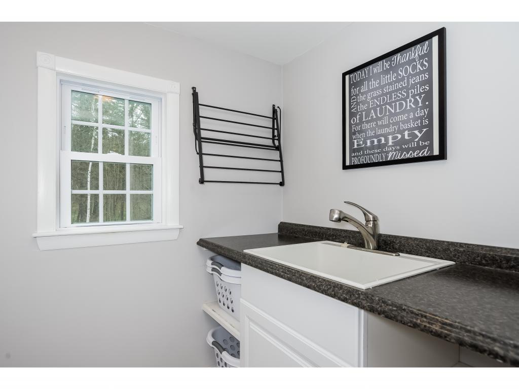 257 Middleton Road Wolfeboro, NH 03894 - Photo 11 of 36