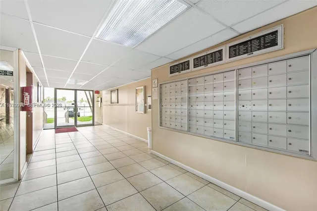 a view of a livingroom with furniture