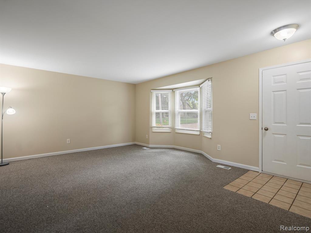3259 York Road Rochester Hills, MI 48309 - Photo 2 of 24