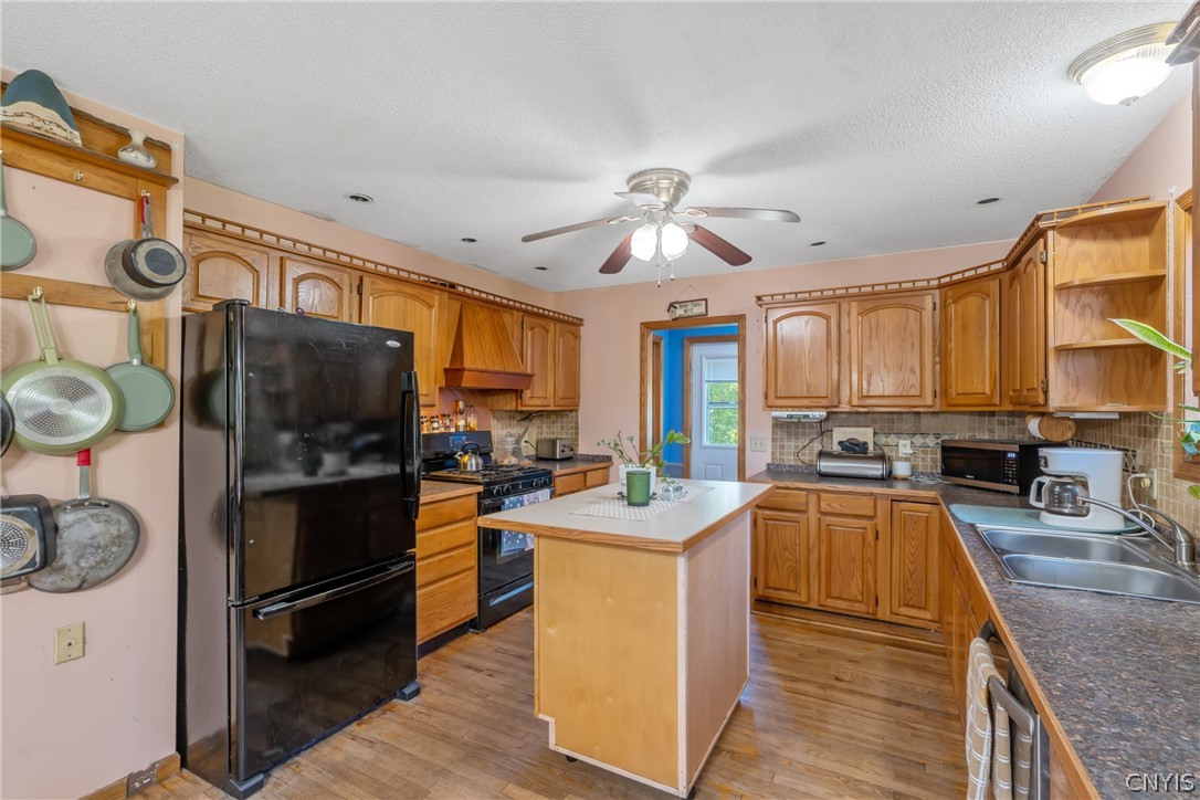 4735 Grange Road Clay, NY 13041 - Photo 10 of 44