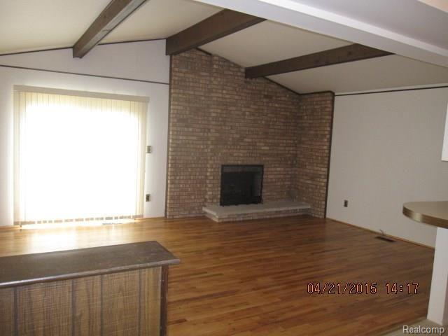 42957 Versailles Road Canton, MI 48187 - Photo 4 of 12
