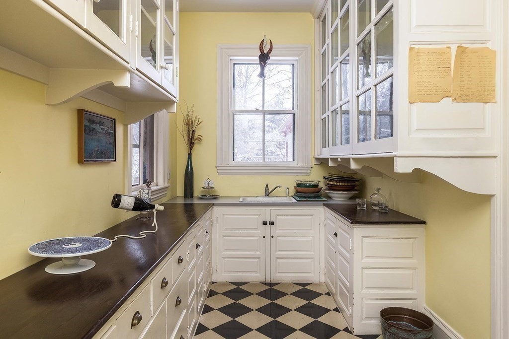 123 High Street Brookline, MA 02445 - Photo 7 of 28 Gallery Image 7