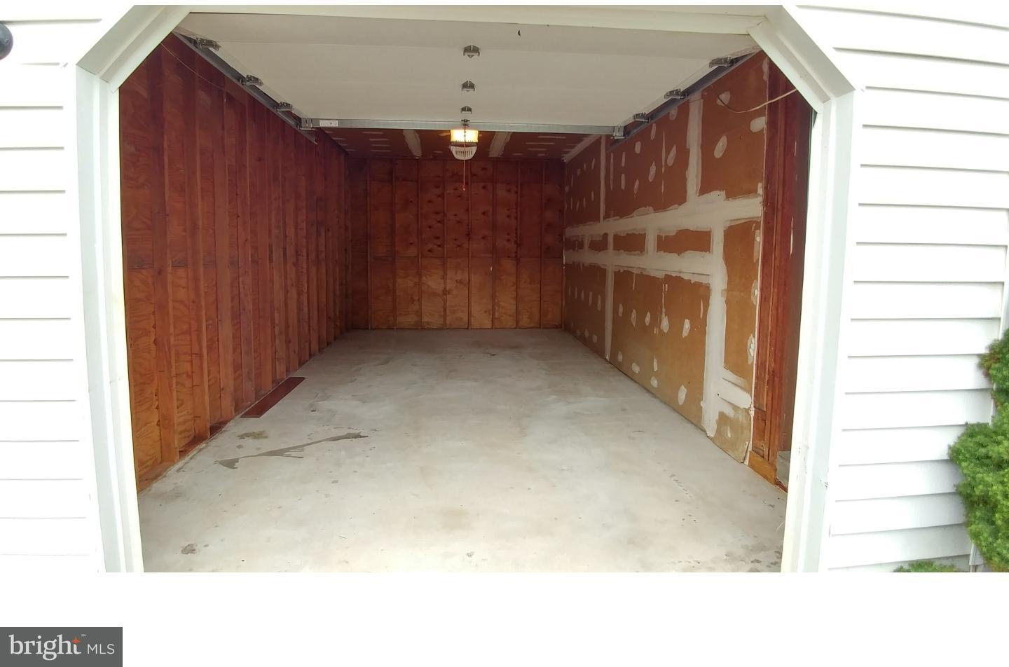 1384 Providence Lane Hatfield, PA 19440 - Photo 21 of 21 Garage