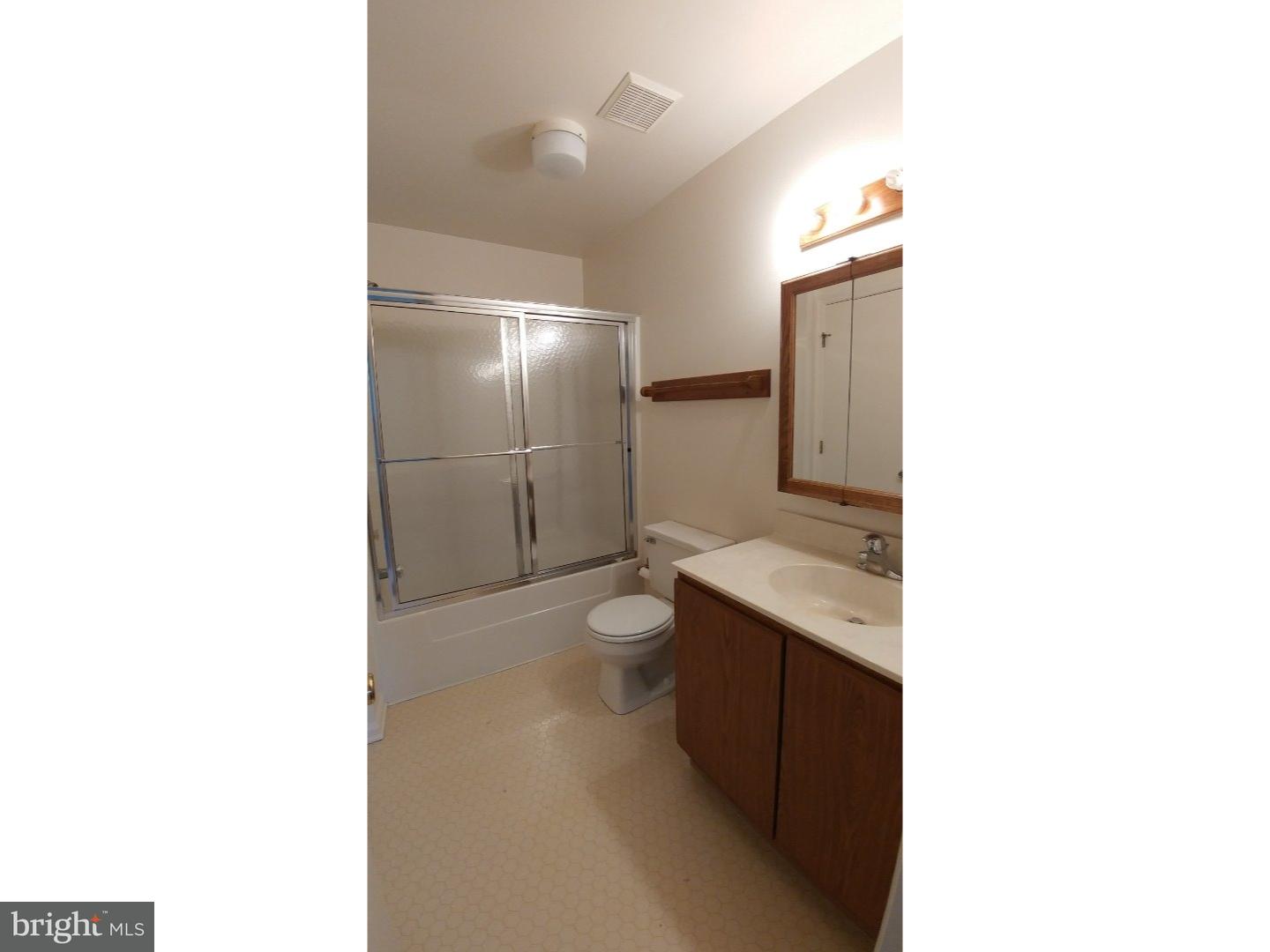 1384 Providence Lane Hatfield, PA 19440 - Photo 8 of 21 Bathroom