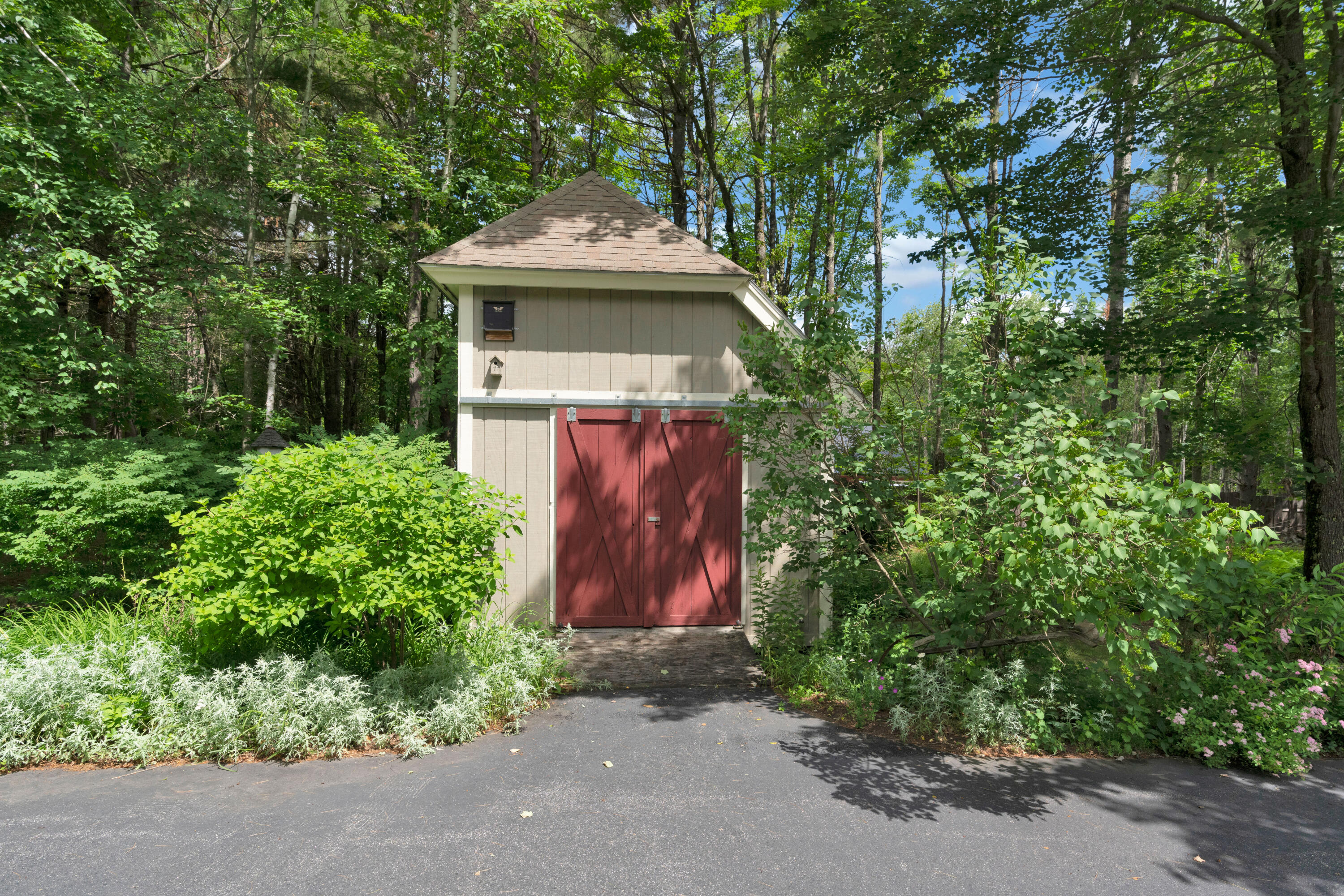 1047 Middle Road North Waterboro, ME 04061 - Photo 46 of 56 Shed