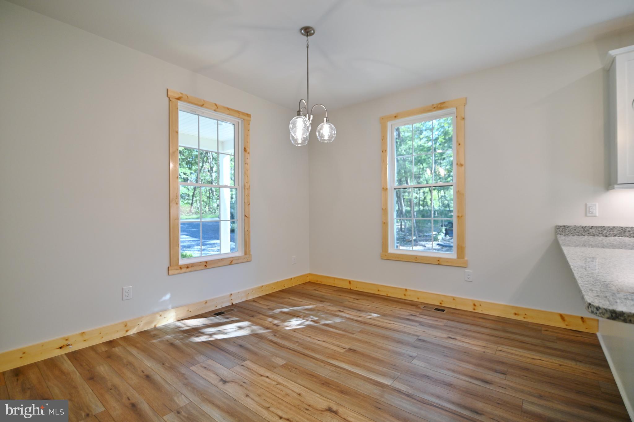 8125 Supinlick Ridge Road Mount Jackson, VA 22842 - Photo 23 of 76 Dining