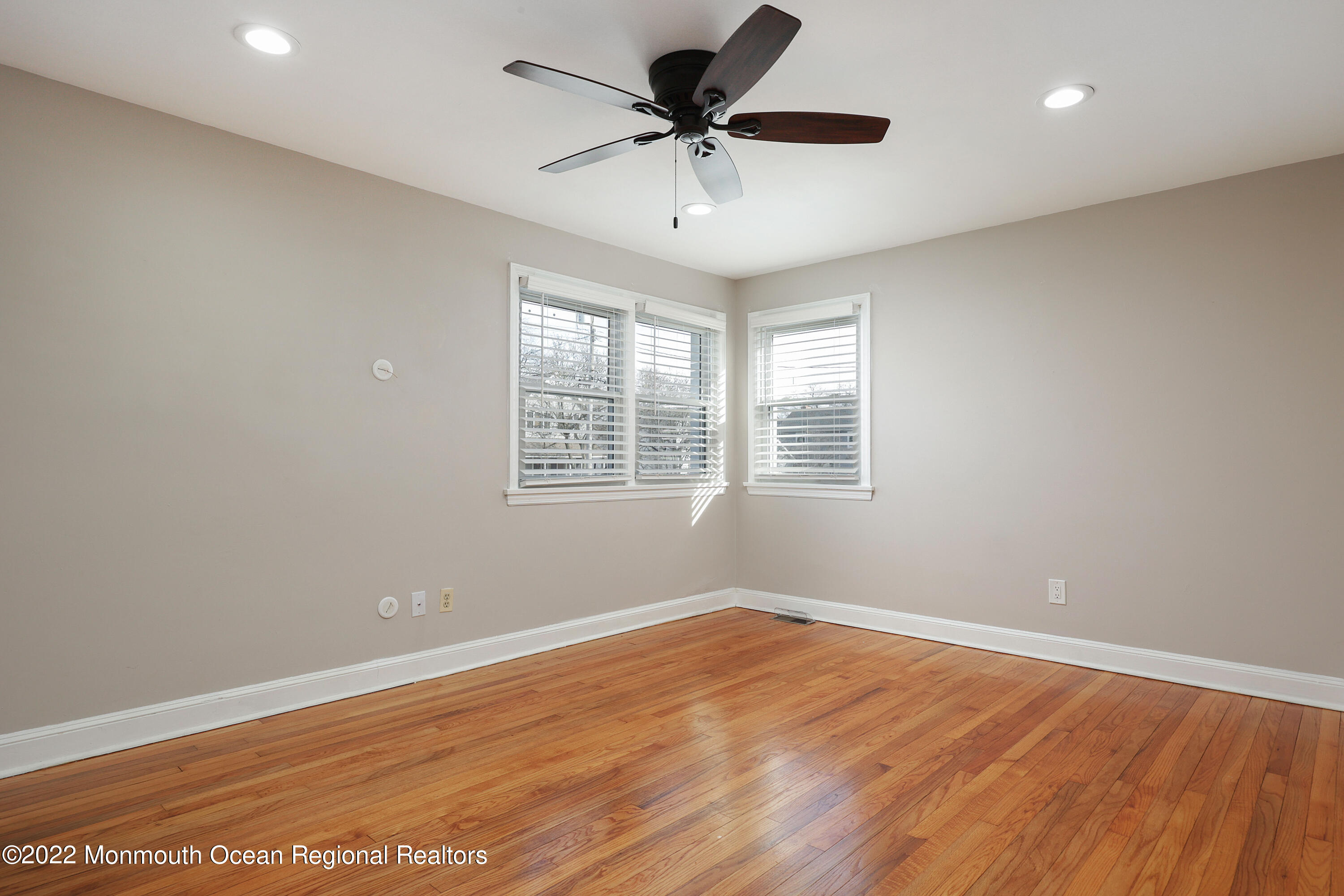 989 Ridge Avenue Manasquan, NJ 08736 - Photo 6 of 26 758A5983