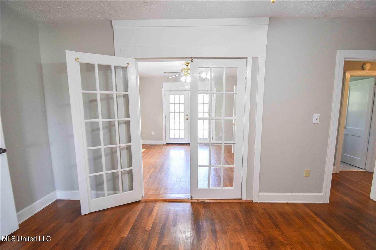 106 Overby Street Brandon, MS 39042 - Photo 19 of 29 Bedroom doors