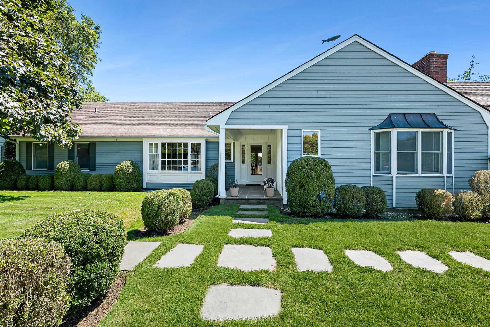 1 Egypt Close East Hampton, NY 11937 - Photo 3 of 38 a view of a house with a backyard