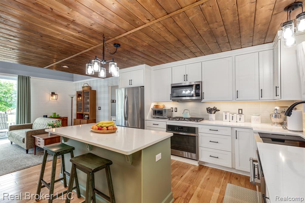 10755 Waterloo-Munith Road Munith, MI 49259 - Photo 8 of 61 Gallery Image 8