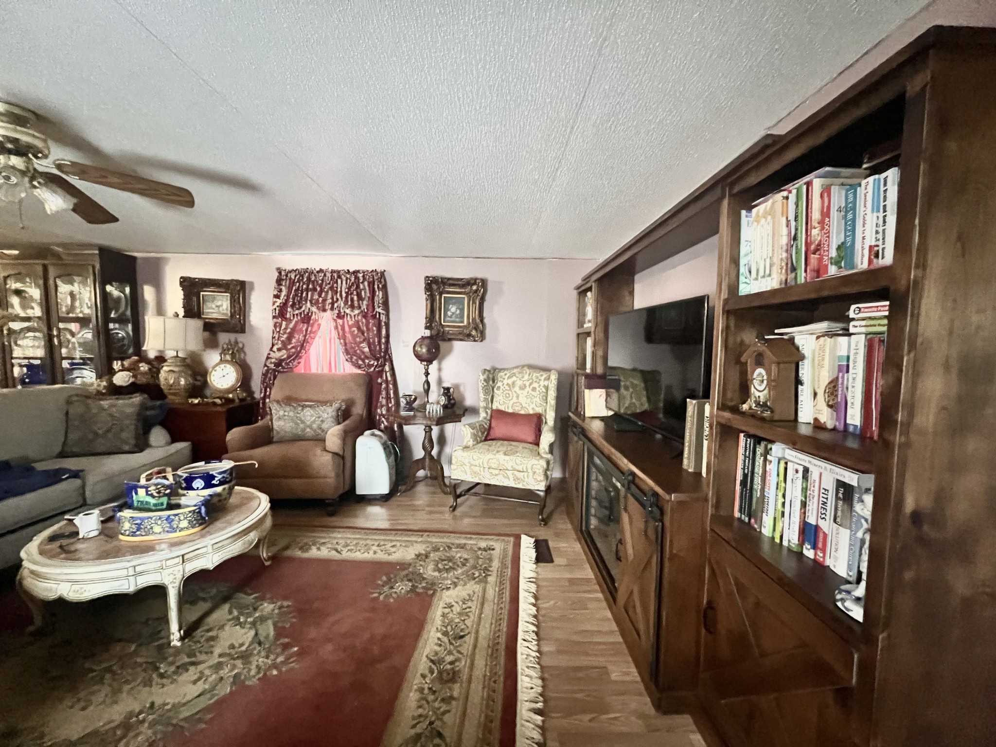 15 Red House Road Elora, TN 37328 - Photo 8 of 21 a living room with furniture fireplace and a window