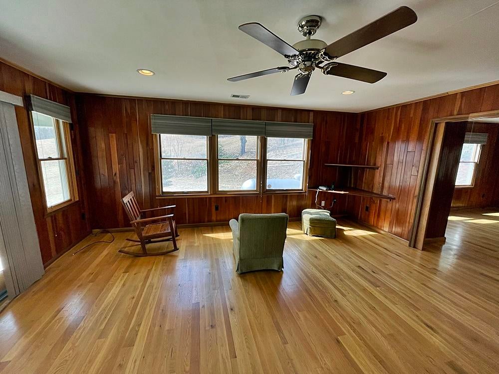 835 Greathouse Road Bartow, WV 24920 - Photo 4 of 34 Gallery Image 4