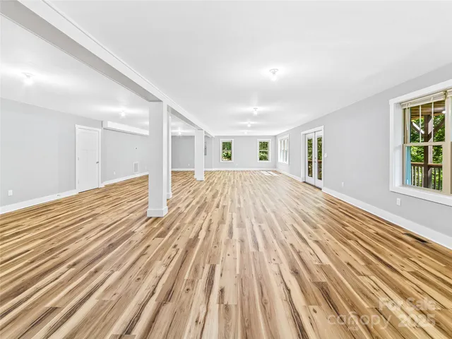 $599,900 | 71 Willow Bend, Hendersonville, NC 28792