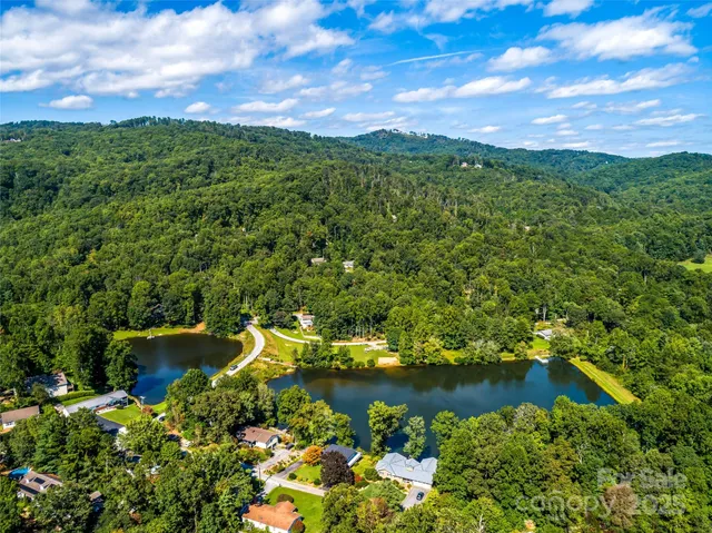 $599,900 | 71 Willow Bend, Hendersonville, NC 28792