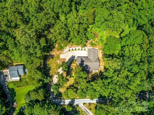 $599,900 | 71 Willow Bend, Hendersonville, NC 28792