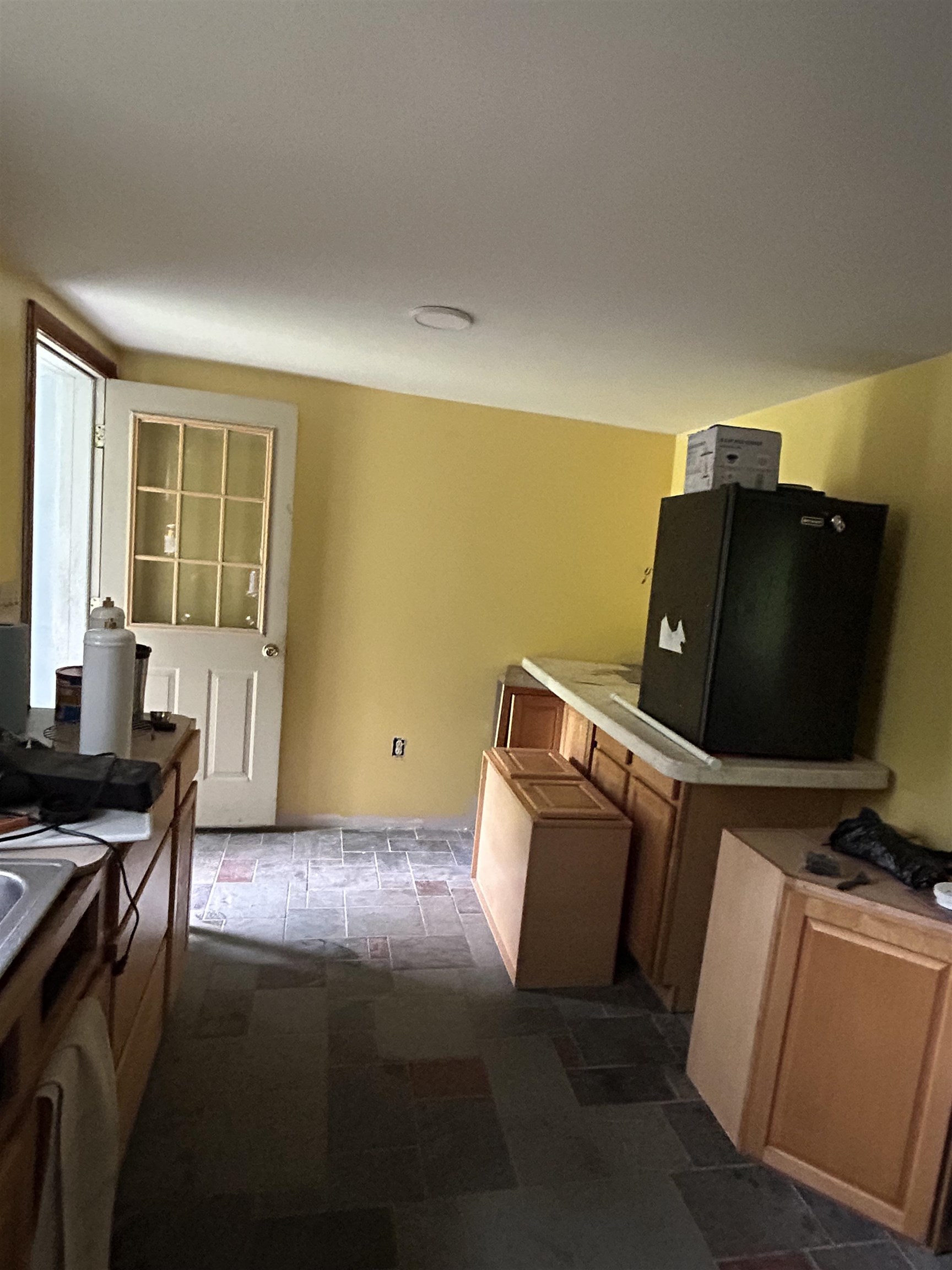 103 Mitchell Road Nottingham, NH 03290 - Photo 2 of 28