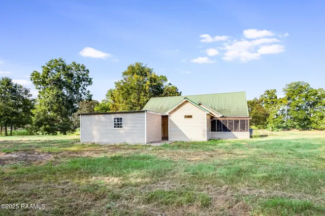 $184,900 | 267 Bayou Jack Road, Plaucheville, LA 71362
