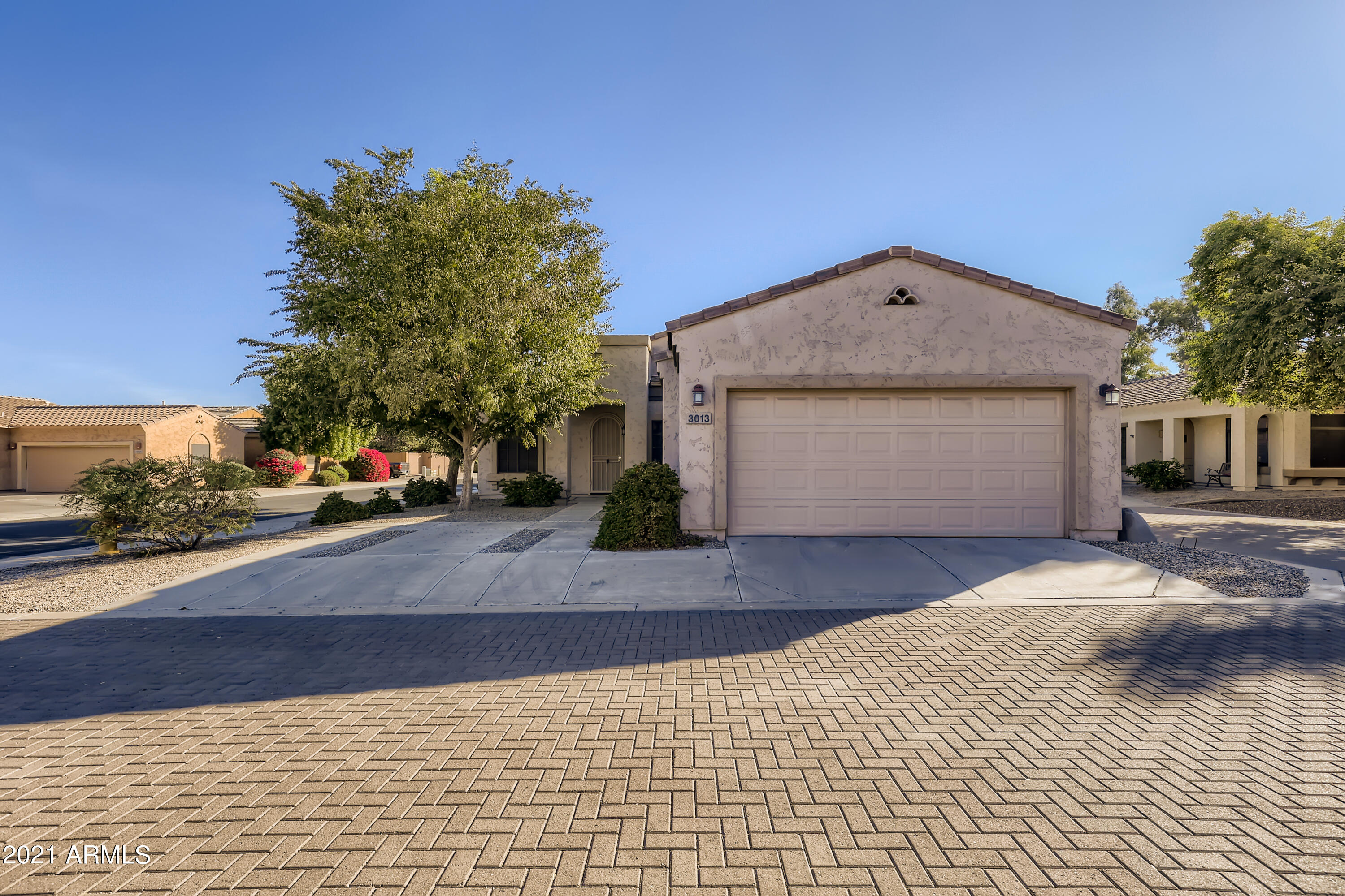 3013 East Fremont Road Phoenix, AZ 85042 - Photo 1 of 33 1-205770404-02 Exterior Front