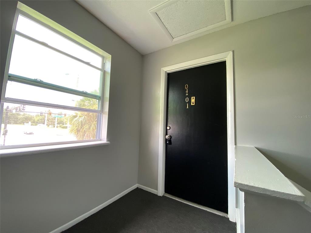 5317 Curry Ford Road, Unit Q201 Orlando, FL 32812 - Photo 2 of 15