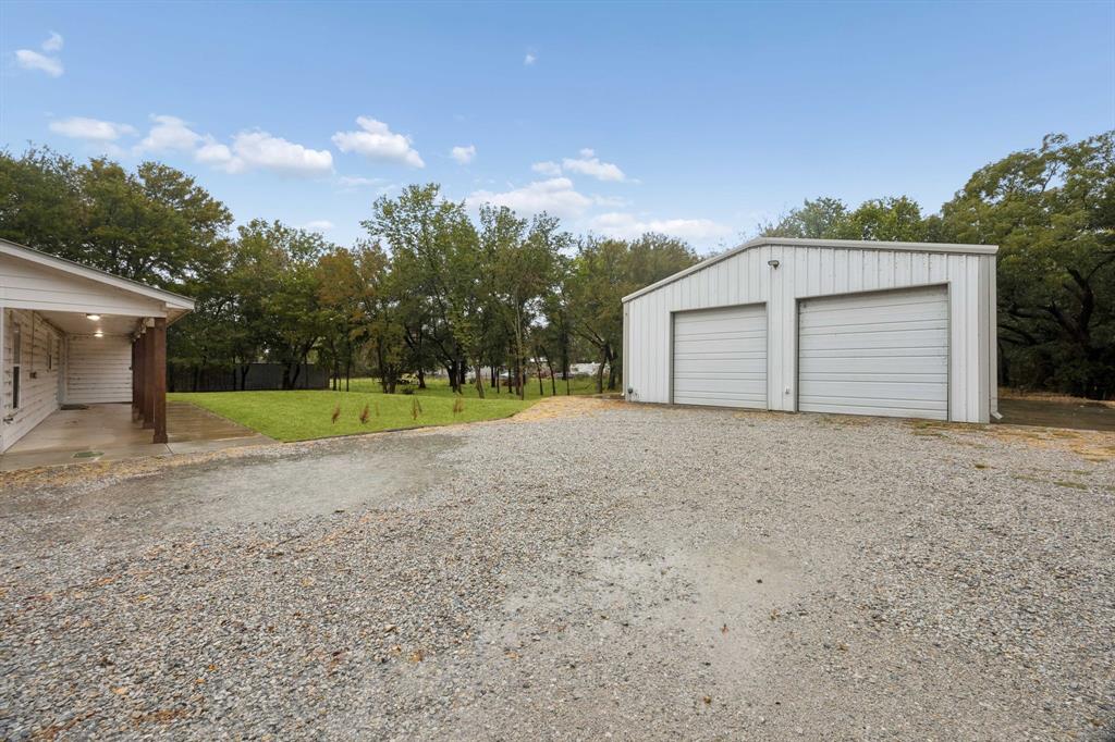 1382 Rogers Road Newark, TX 76071 - Photo 28 of 31 Gallery Image 28