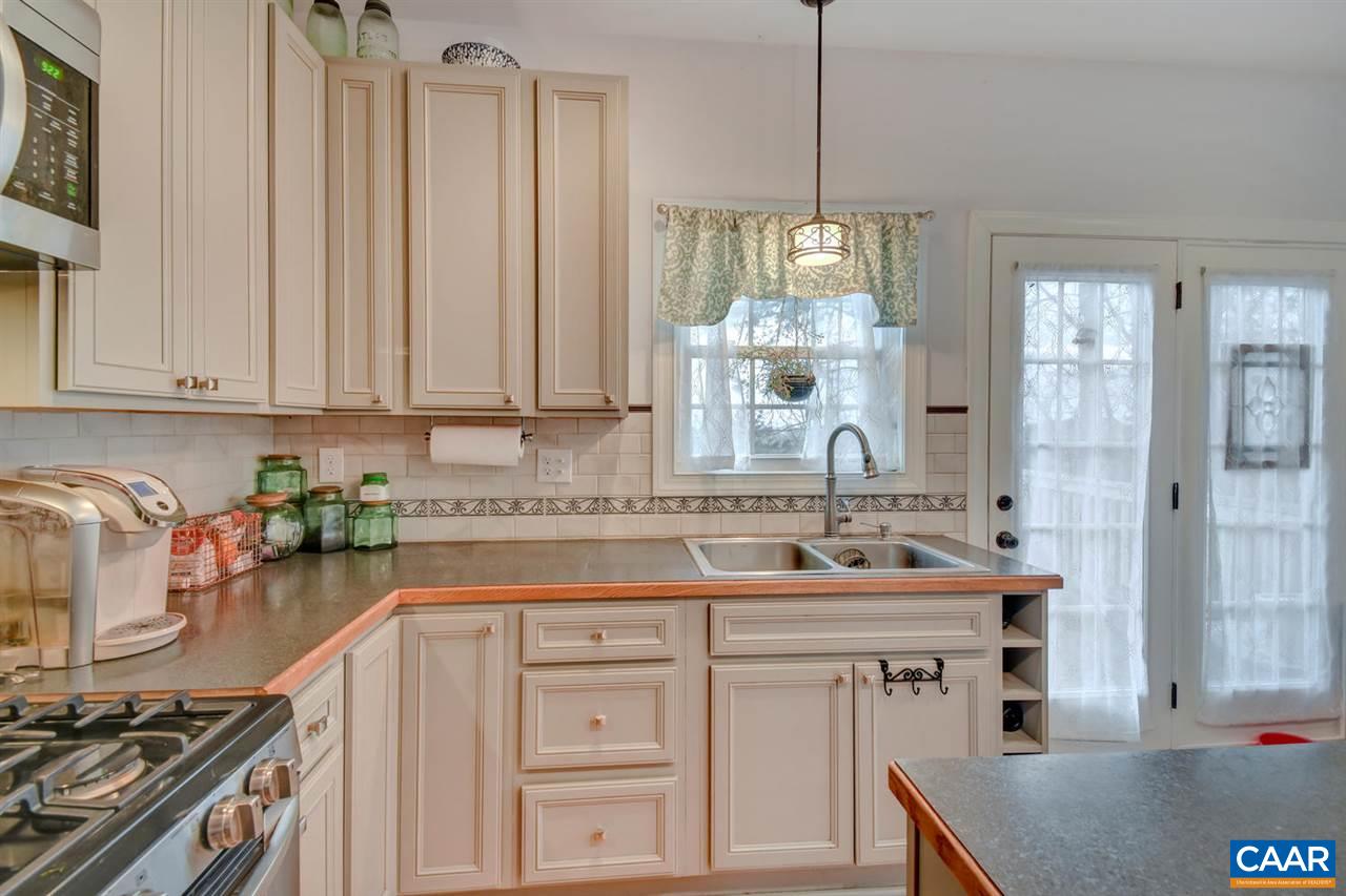 572 Farmview Road Stanardsville, VA 22973 - Photo 12 of 30 Gallery Image 12