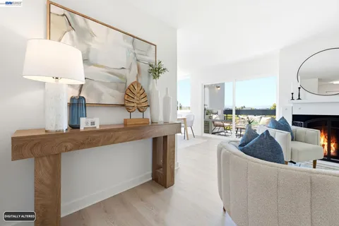 $745,000 | 1075 Shell Boulevard, Unit 11, Foster City, CA 94404