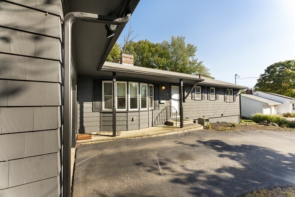 6 Donna Road Worcester, MA 01609 - Photo 3 of 41 Gallery Image 3