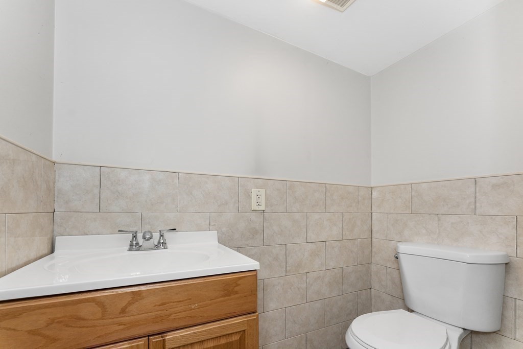 6 Donna Road Worcester, MA 01609 - Photo 33 of 41 Gallery Image 33
