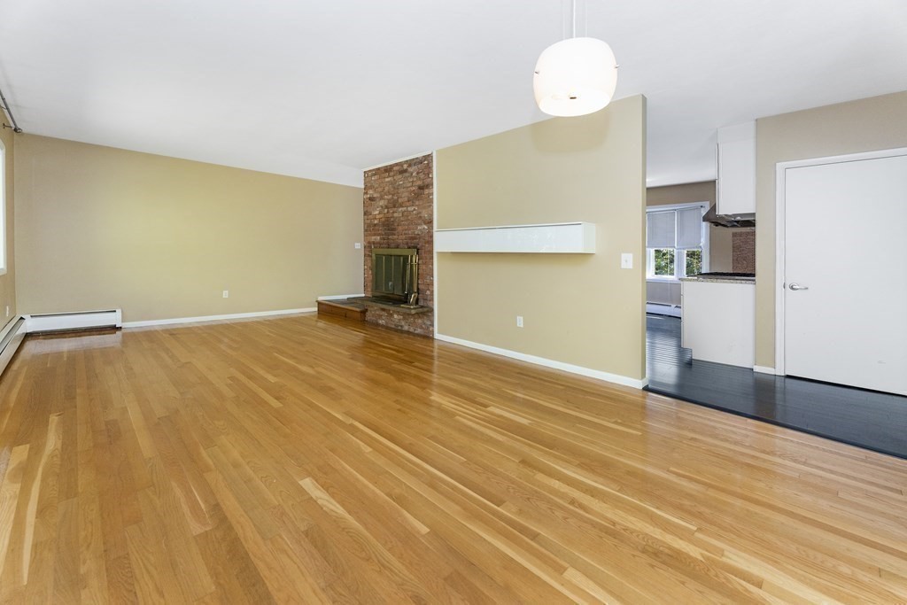 6 Donna Road Worcester, MA 01609 - Photo 10 of 41 Gallery Image 10