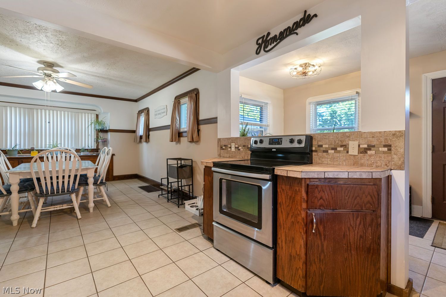 156 Canton Road Akron, OH 44312 - Photo 13 of 35