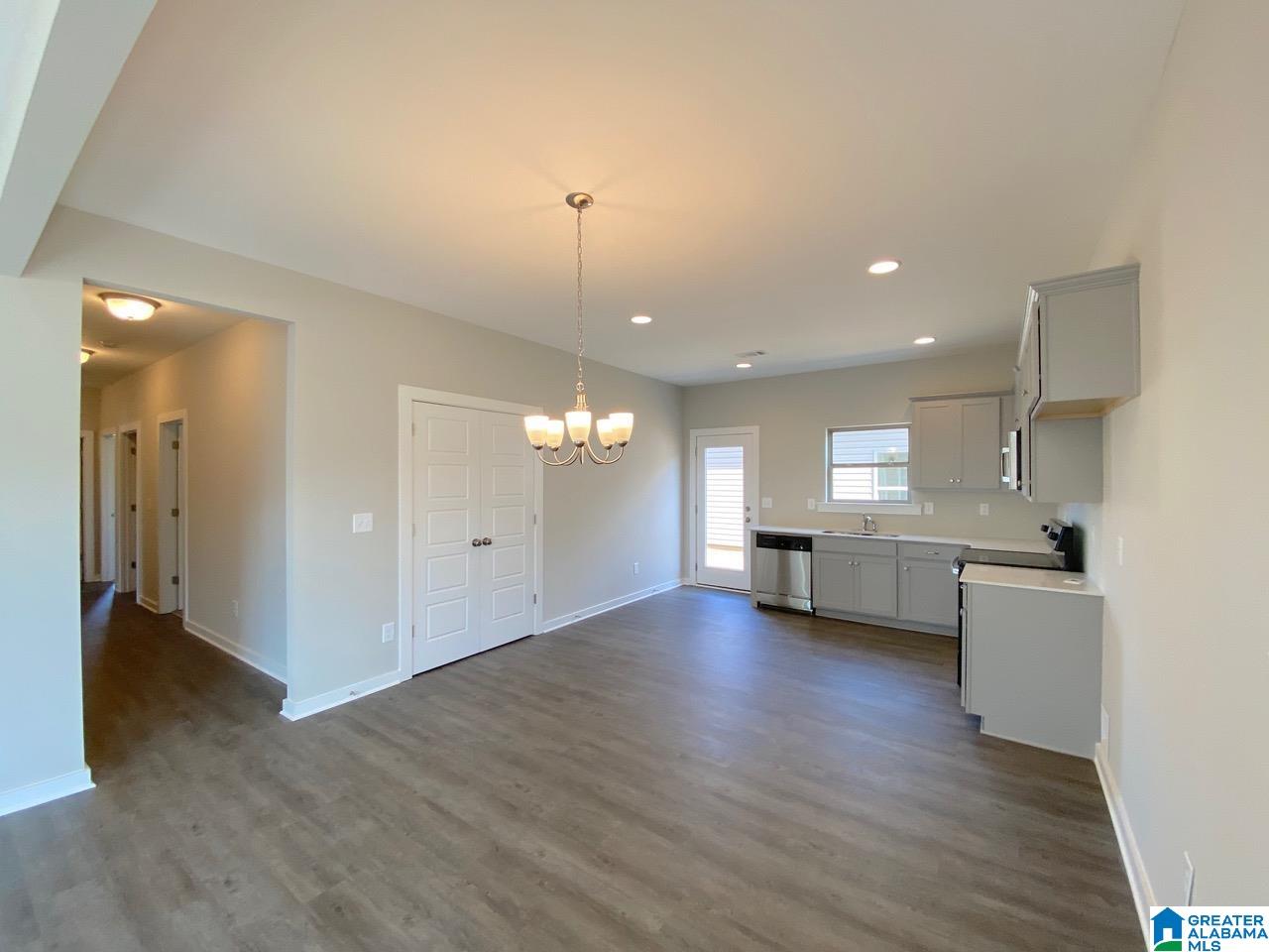 81 Granvil Way Weaver, AL 36277 - Photo 4 of 28