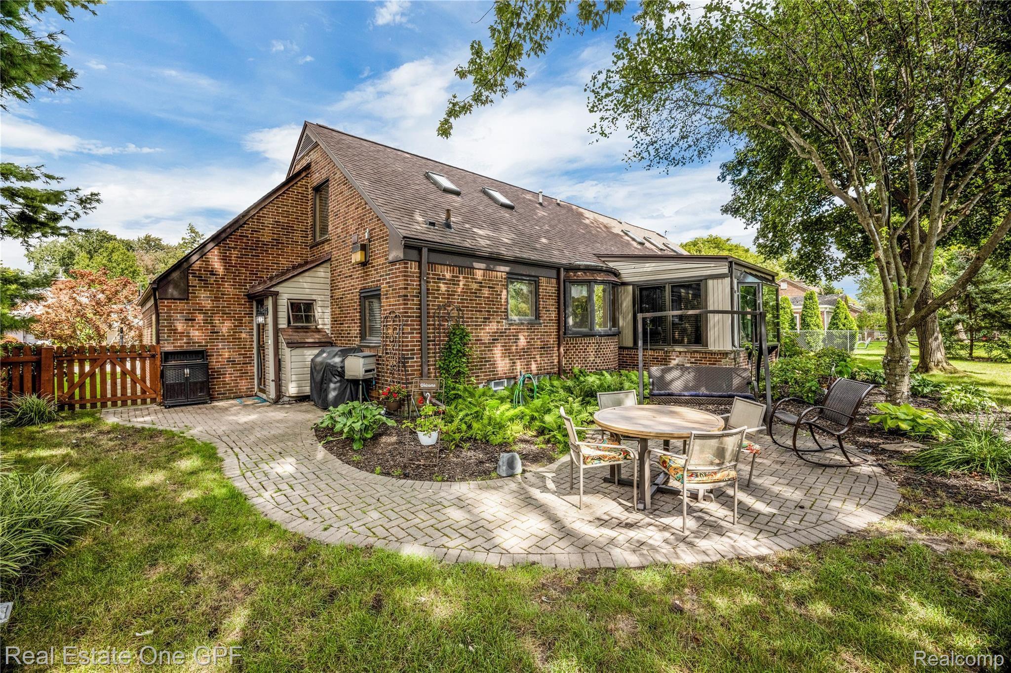1499 North Renaud Road Grosse Pointe, MI 48236 - Photo 29 of 35 34-print-1499 North Renaud Road034.jpg