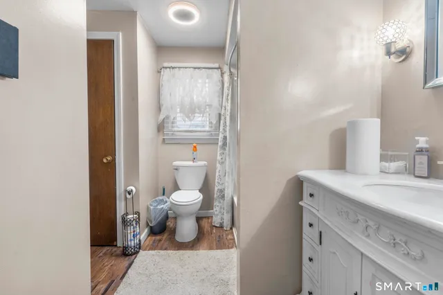 $374,000 | 7 Pettit Drive, Meriden, CT 06451