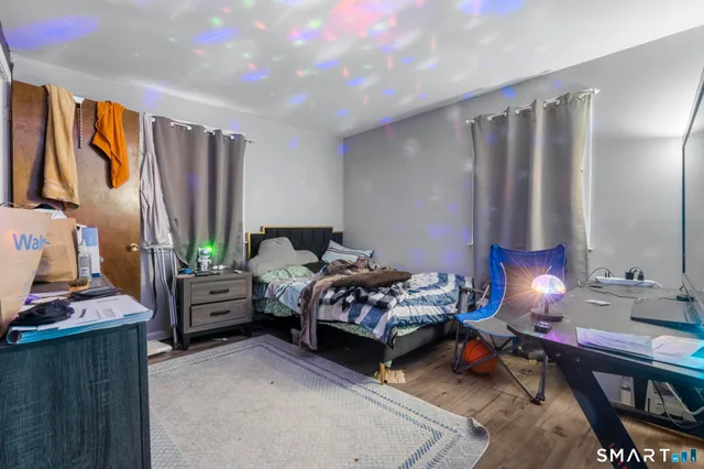 $374,000 | 7 Pettit Drive, Meriden, CT 06451