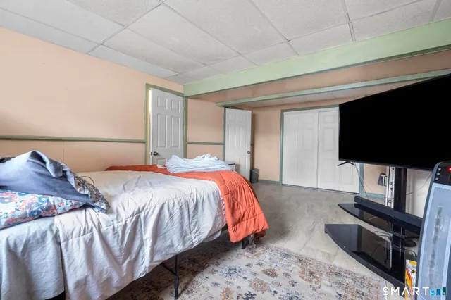 $374,000 | 7 Pettit Drive, Meriden, CT 06451