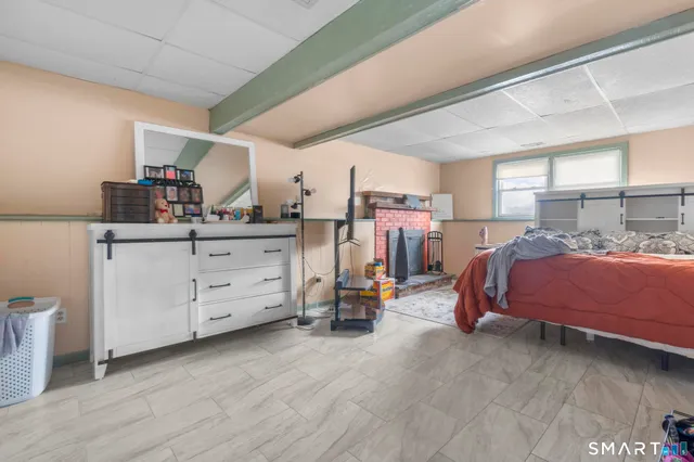 $374,000 | 7 Pettit Drive, Meriden, CT 06451