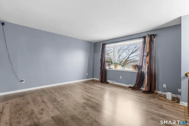 $374,000 | 7 Pettit Drive, Meriden, CT 06451