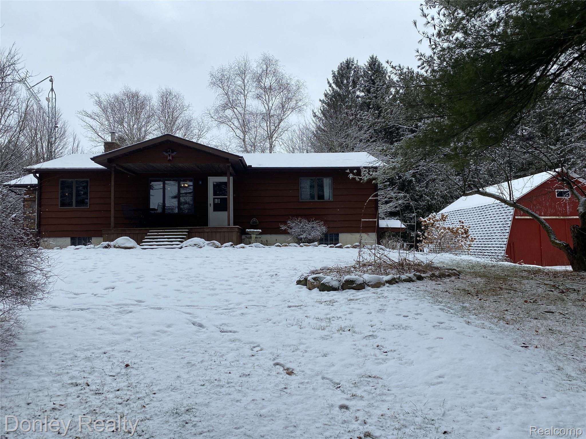 5236 East Snover Road Silverwood, MI 48760 - Photo 1 of 26 IMG_0203.JPG