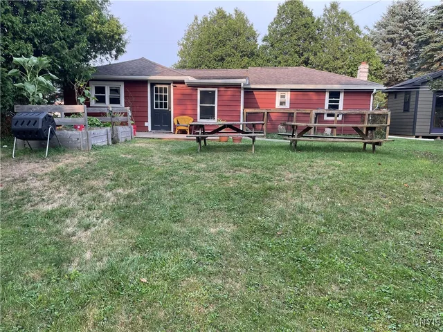 $180,000 | 3703 Highway 31, Canastota, NY 13032