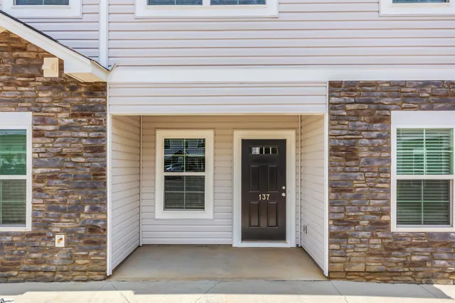 $1,645 | 137 Foundation Way, Simpsonville, SC 29681