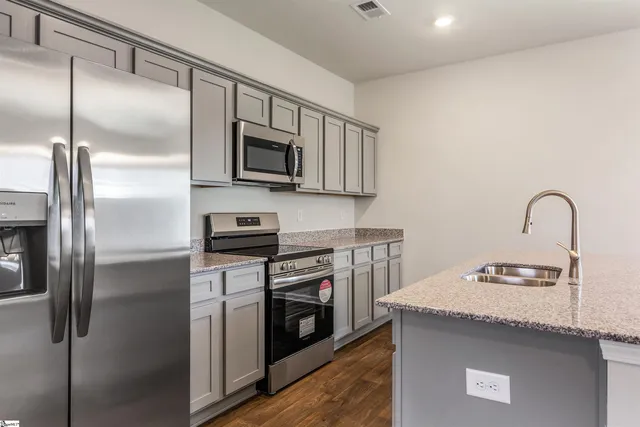 $1,645 | 137 Foundation Way, Simpsonville, SC 29681