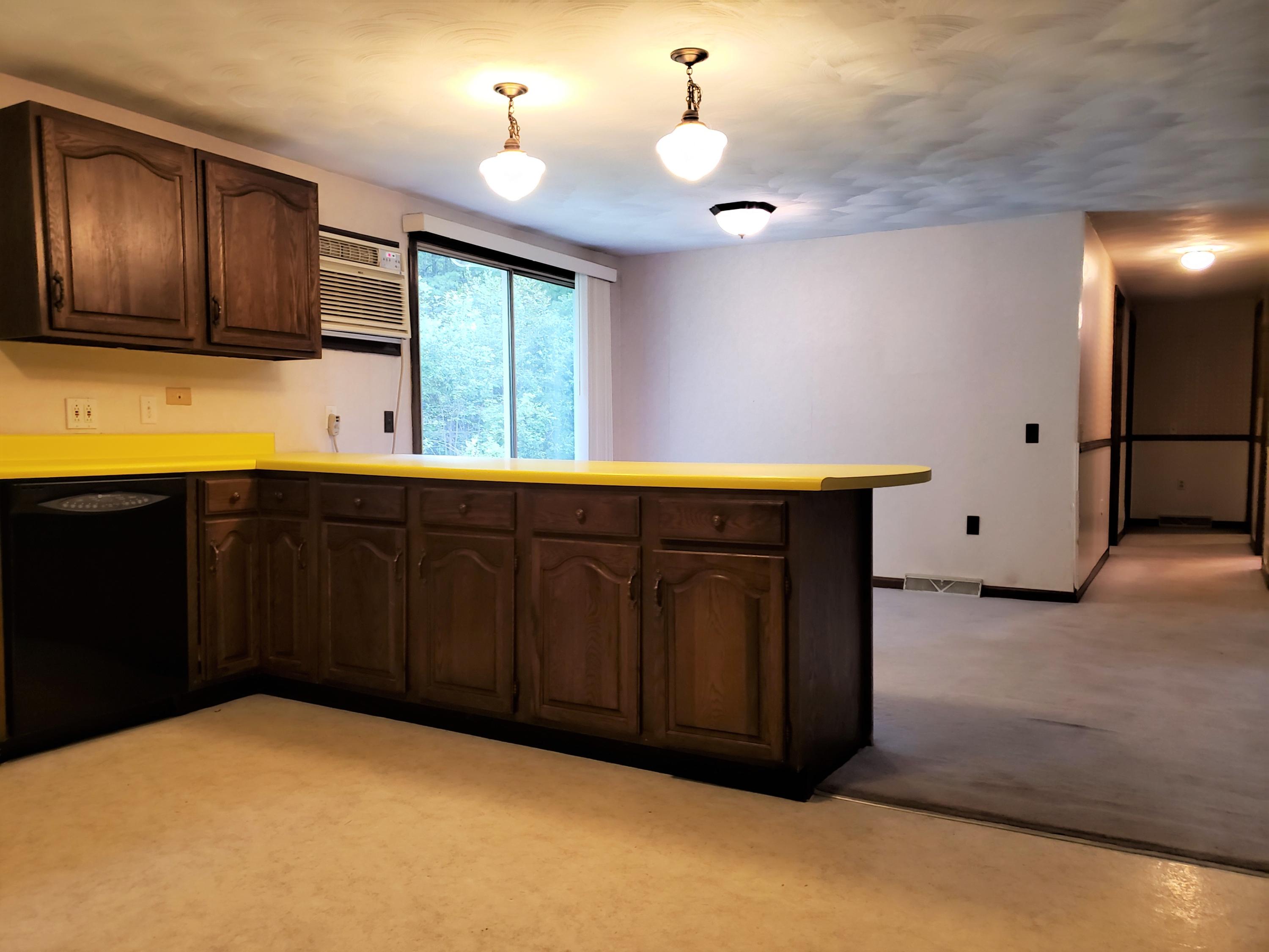 123 Albion Road Benton, ME 04901 - Photo 5 of 18 006