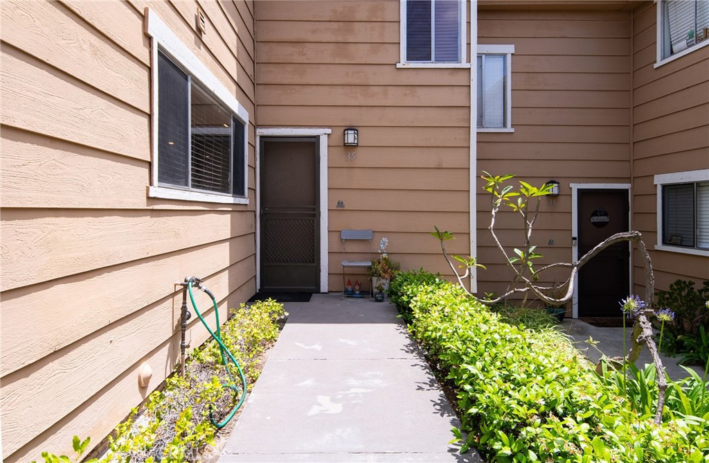 640 West Lambert Road, Unit 35 La Habra, CA 90631 - Photo 4 of 22 Frontdoor Unit 35