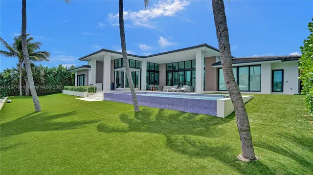 $6,333,000 | 1651 Diplomat Parkway, Hallandale Beach, FL 33009