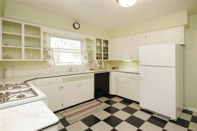 3317 Grace Road Kalamazoo, MI 49006 - Photo 6 of 17 Additional Photo
